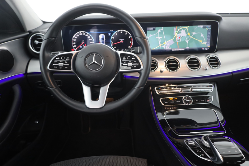 Mercedes-Benz E 200 E200 Avantgarde LED Kamera Navi Sitzheizung — photo 10