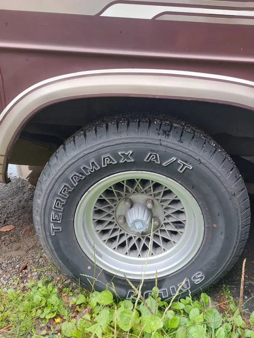 Chevrolet Chevy Van Wohnmobil V8 Hnědá - 2