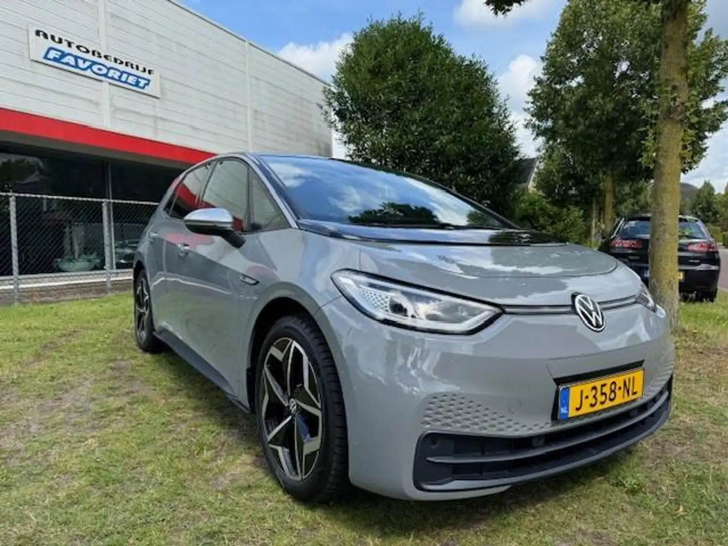 Volkswagen ID.3 FIRST PLUS 58KWH/NAVI/XENON/ACARPLAY/GARANTIE Grey - 1