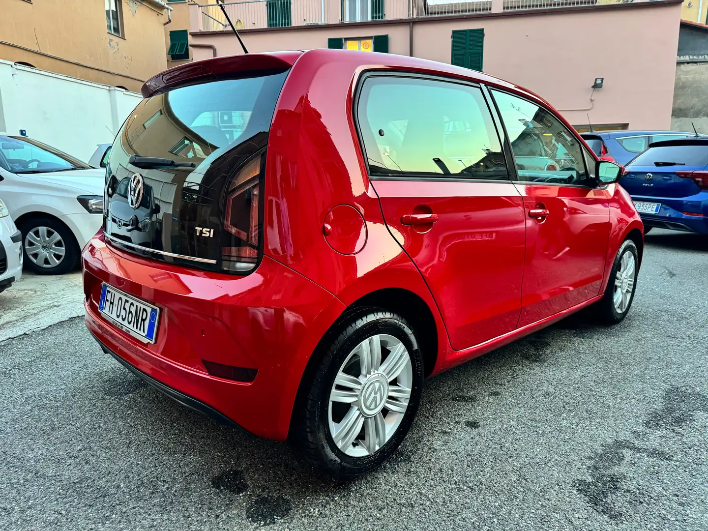 Volkswagen up! 5p 2017 5p 1.0 tsi High 90cv Rood - 1