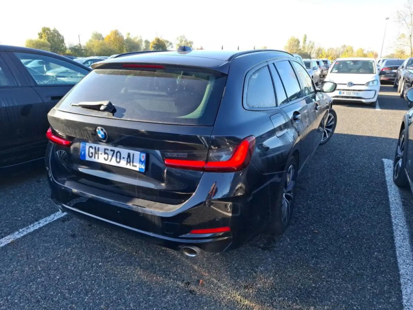 BMW 318 (G21) 318IA 156CH BUSINESS DESIGN**Pack innovation***Attelage***TVA*** Noir - 2