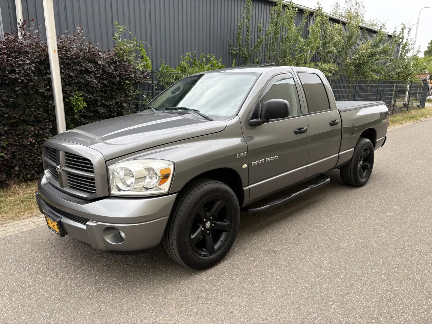 Dodge RAM 1500 SLT / AUTOMAAT / LPG-G3 / CRUISE / AIRCO Gris - 2