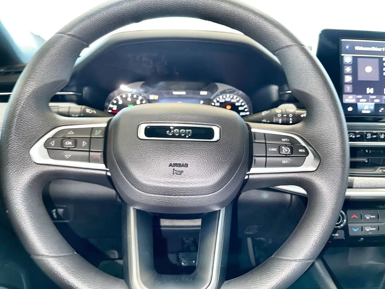 Jeep Compass снимка Jeep Compass
