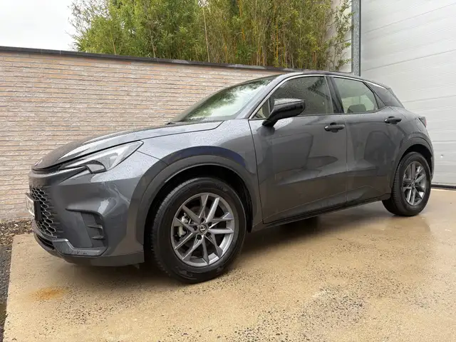 Lexus LBX 1.5i HYBRID AUTOMAAT / 16215 KM !!! / € 21850+btw