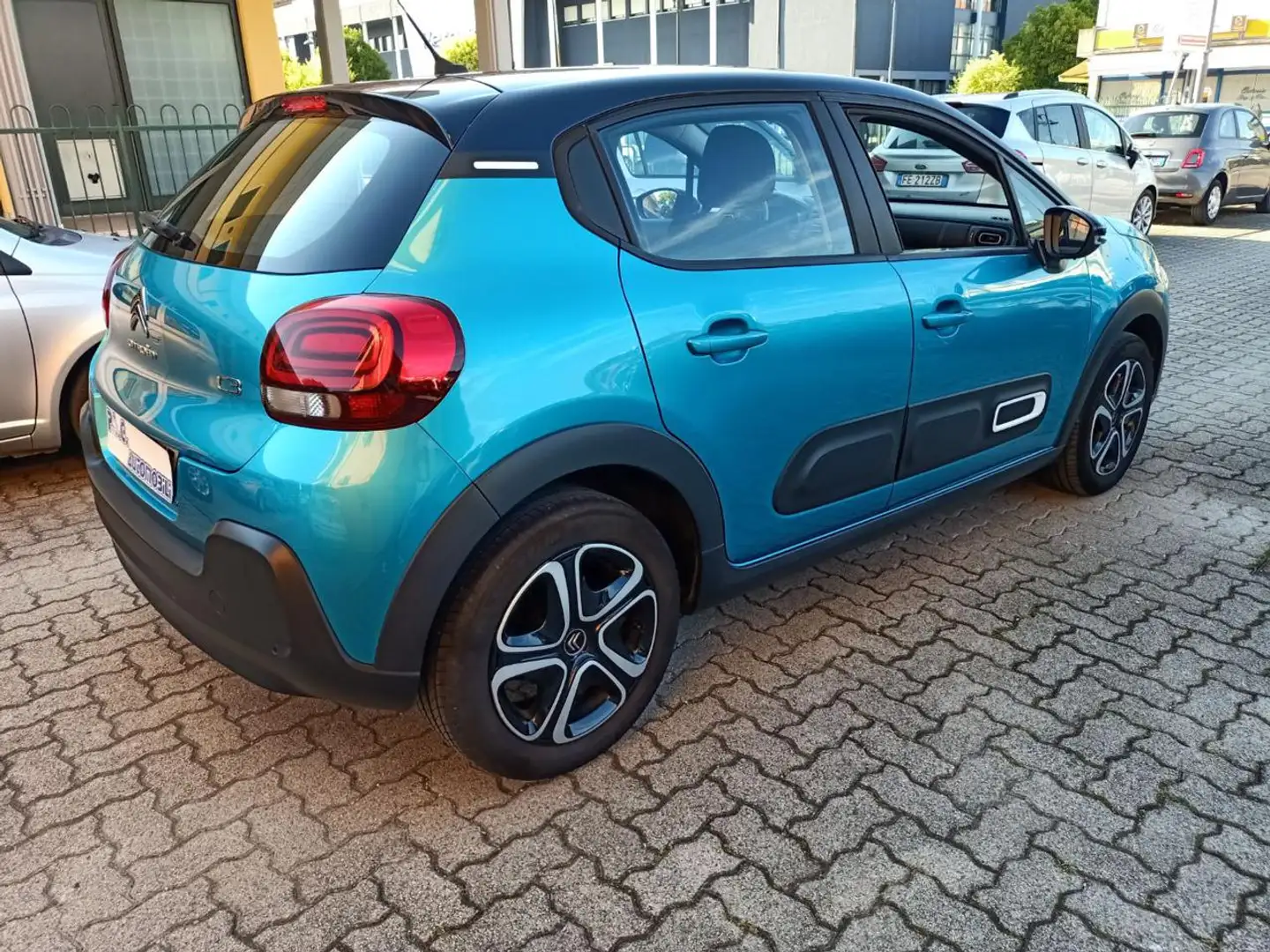 Citroen C3 PureTech 83 S&S Feel Pack Blau - 2