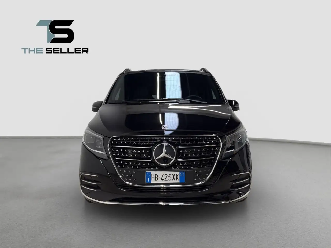 Mercedes-Benz V-Class 2026