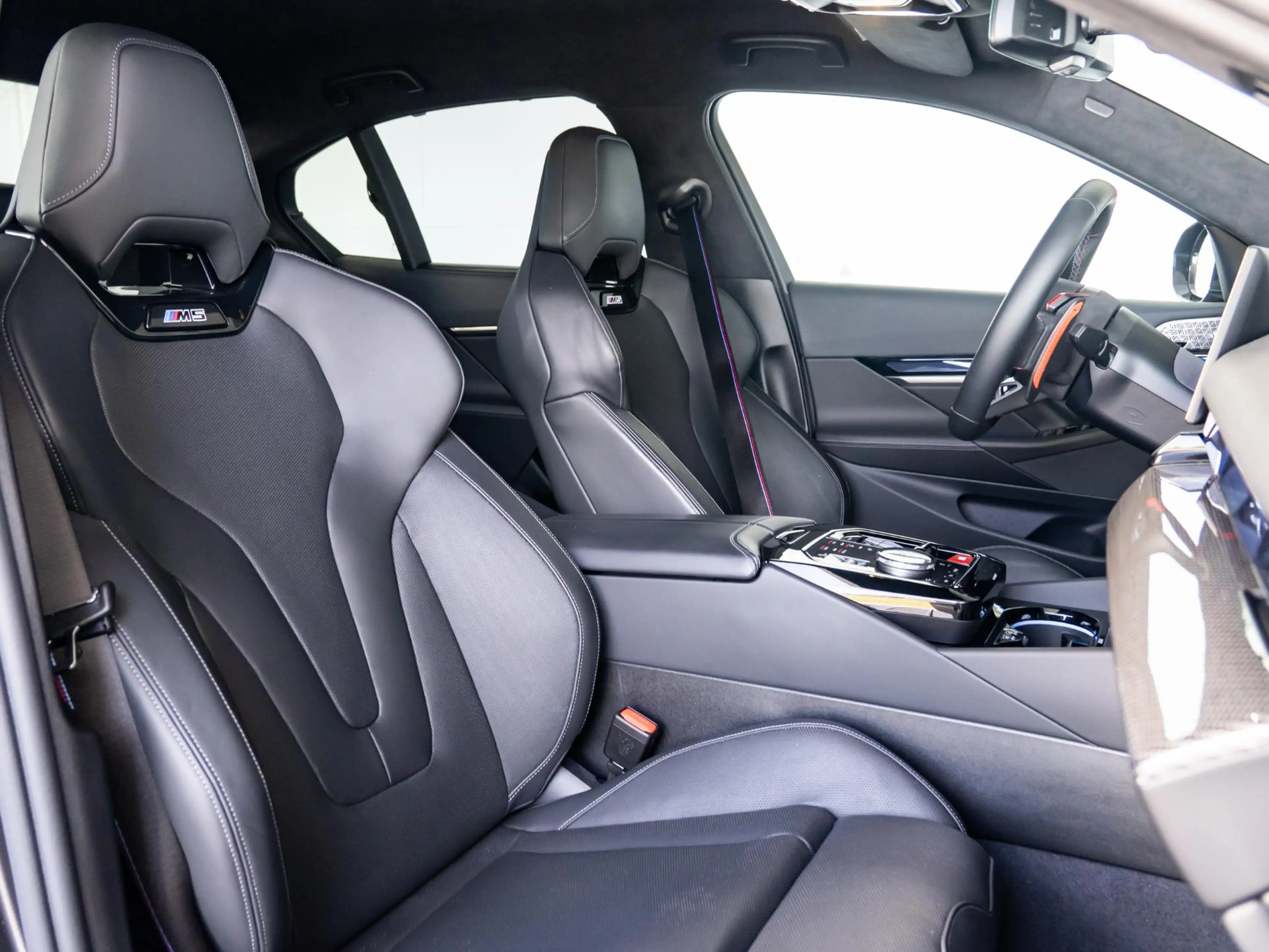 BMW M5 | M Performance Carbon Pack | Carbon dak | 5 Jaar — photo 5