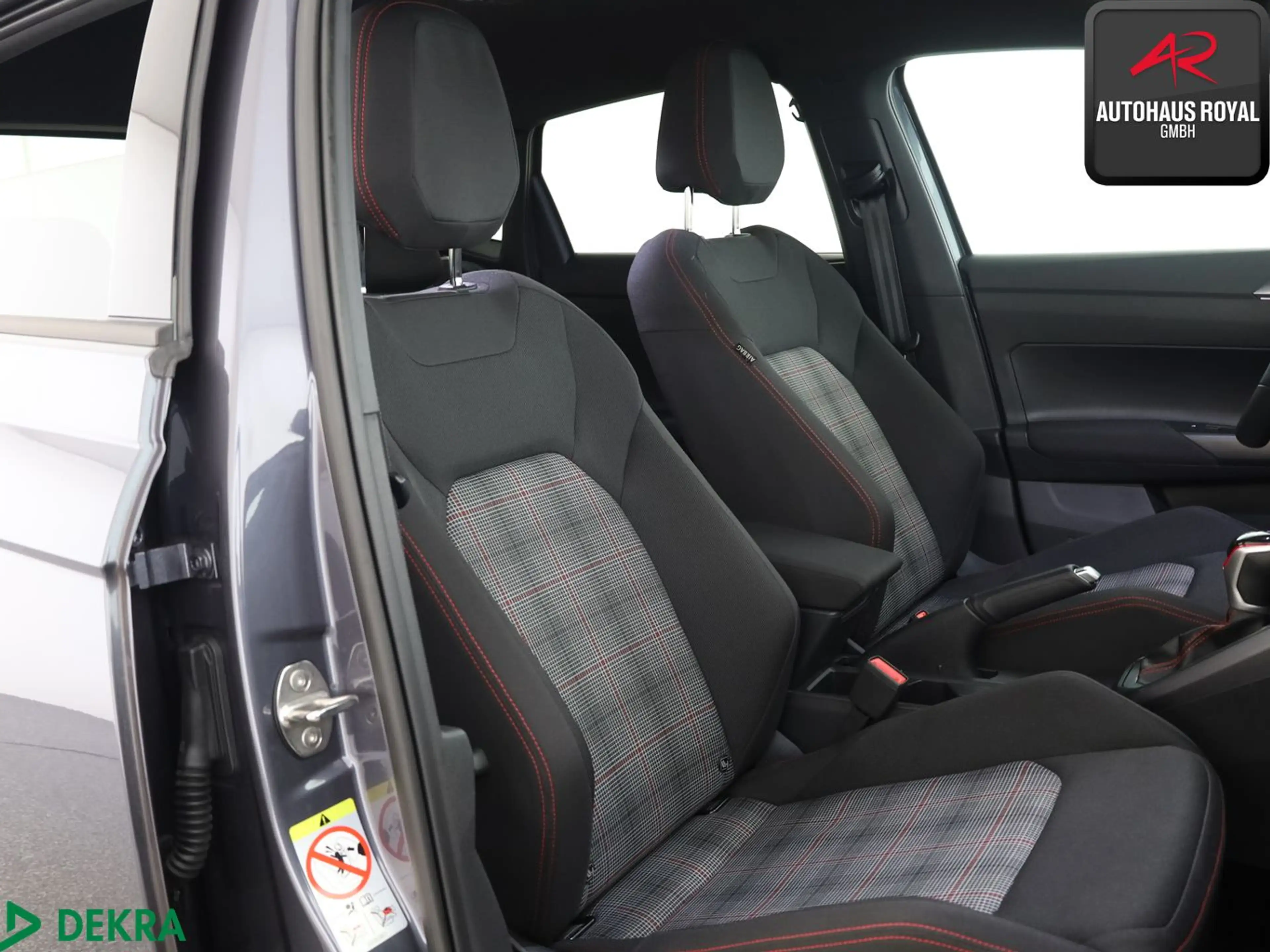 Volkswagen Polo 2.0 TSI IQ-LIGHT,IQ-DRIVE,ACC,CARPLAY,1.HD — photo 12