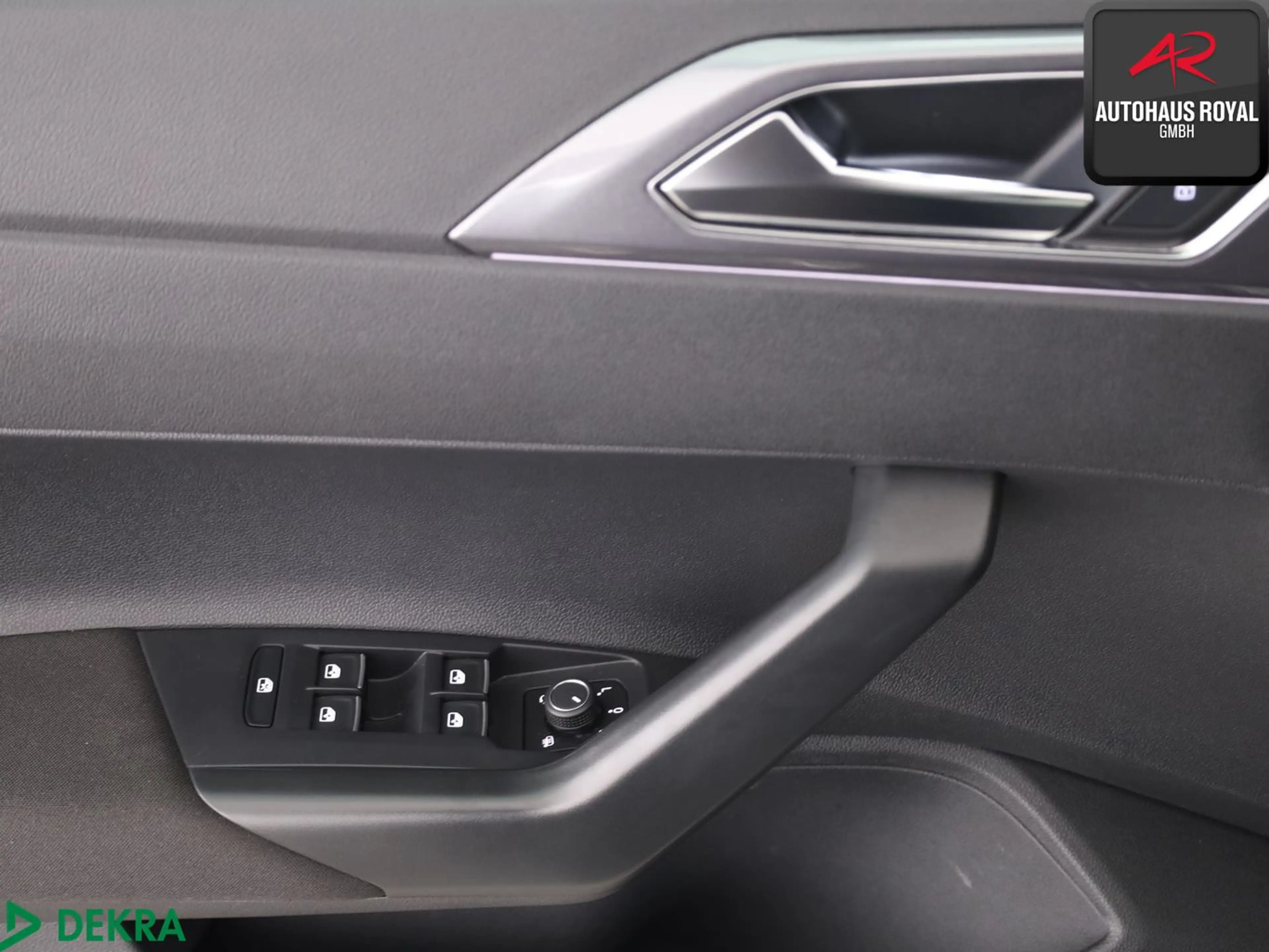 Volkswagen Polo 2.0 TSI IQ-LIGHT,IQ-DRIVE,ACC,CARPLAY,1.HD — photo 14