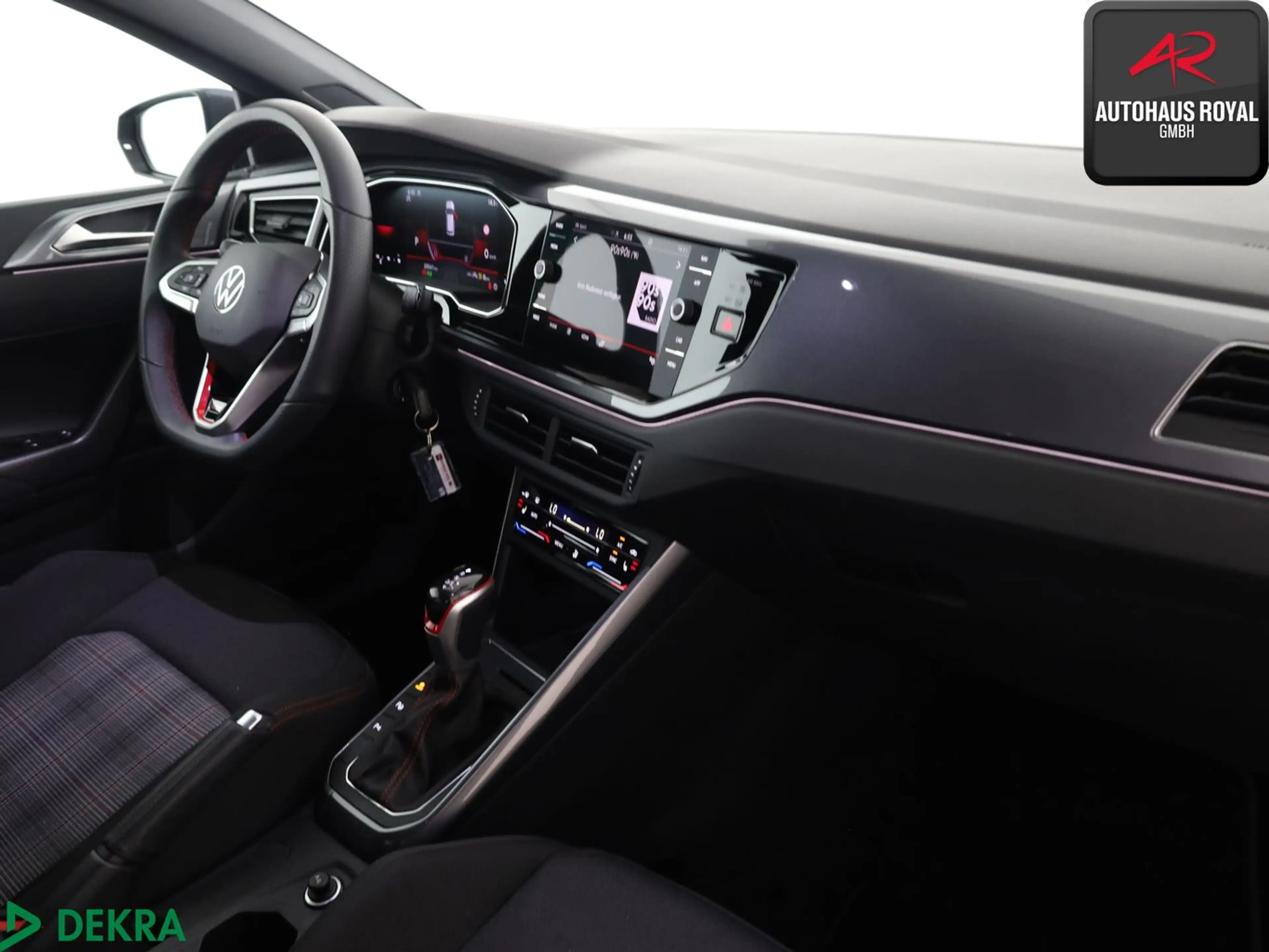 Volkswagen Polo 2.0 TSI IQ-LIGHT,IQ-DRIVE,ACC,CARPLAY,1.HD — photo 10