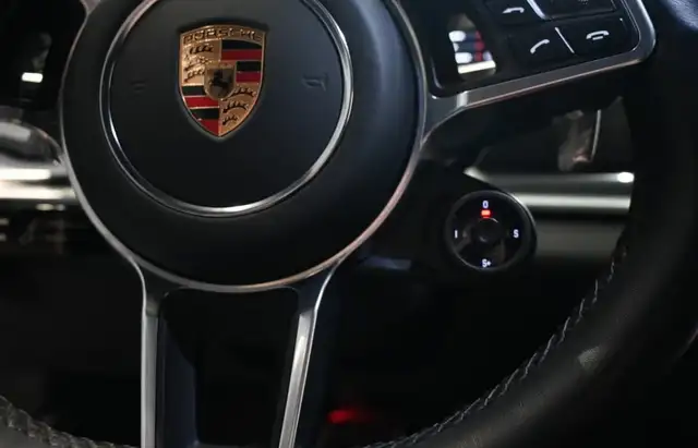 Porsche Panamera view 14