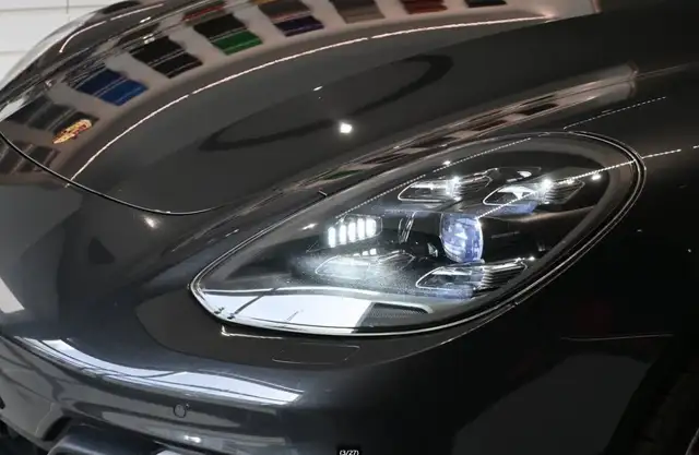 Porsche Panamera view 3
