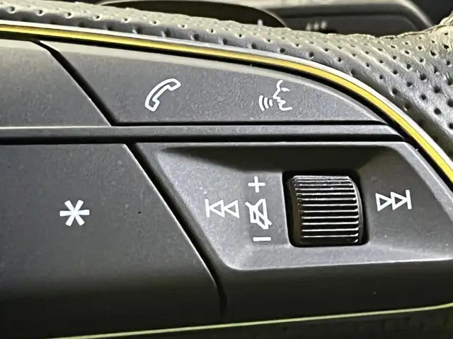 Audi Q3 view 25