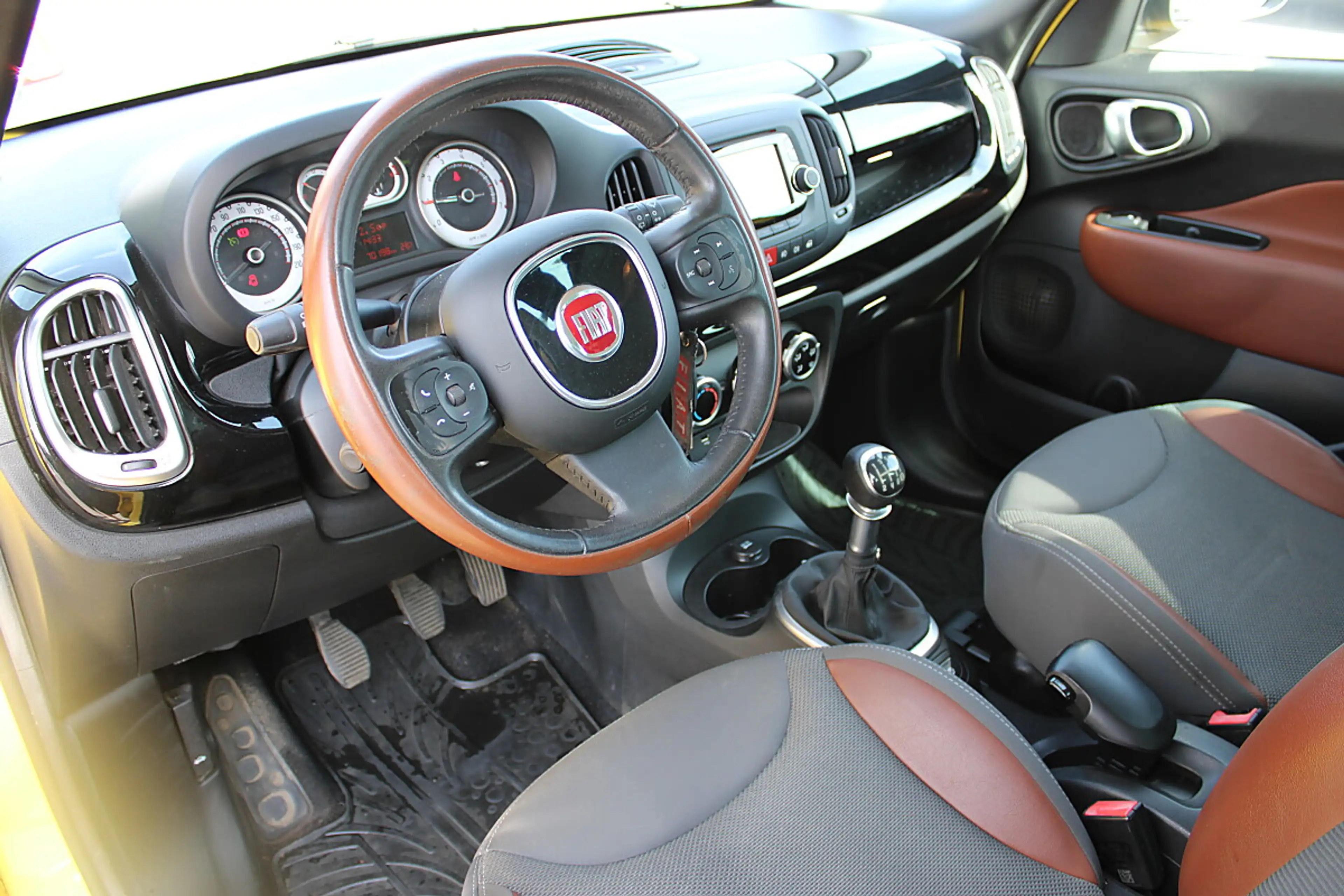 Fiat 500L Trekking 1,4 95 — photo 10