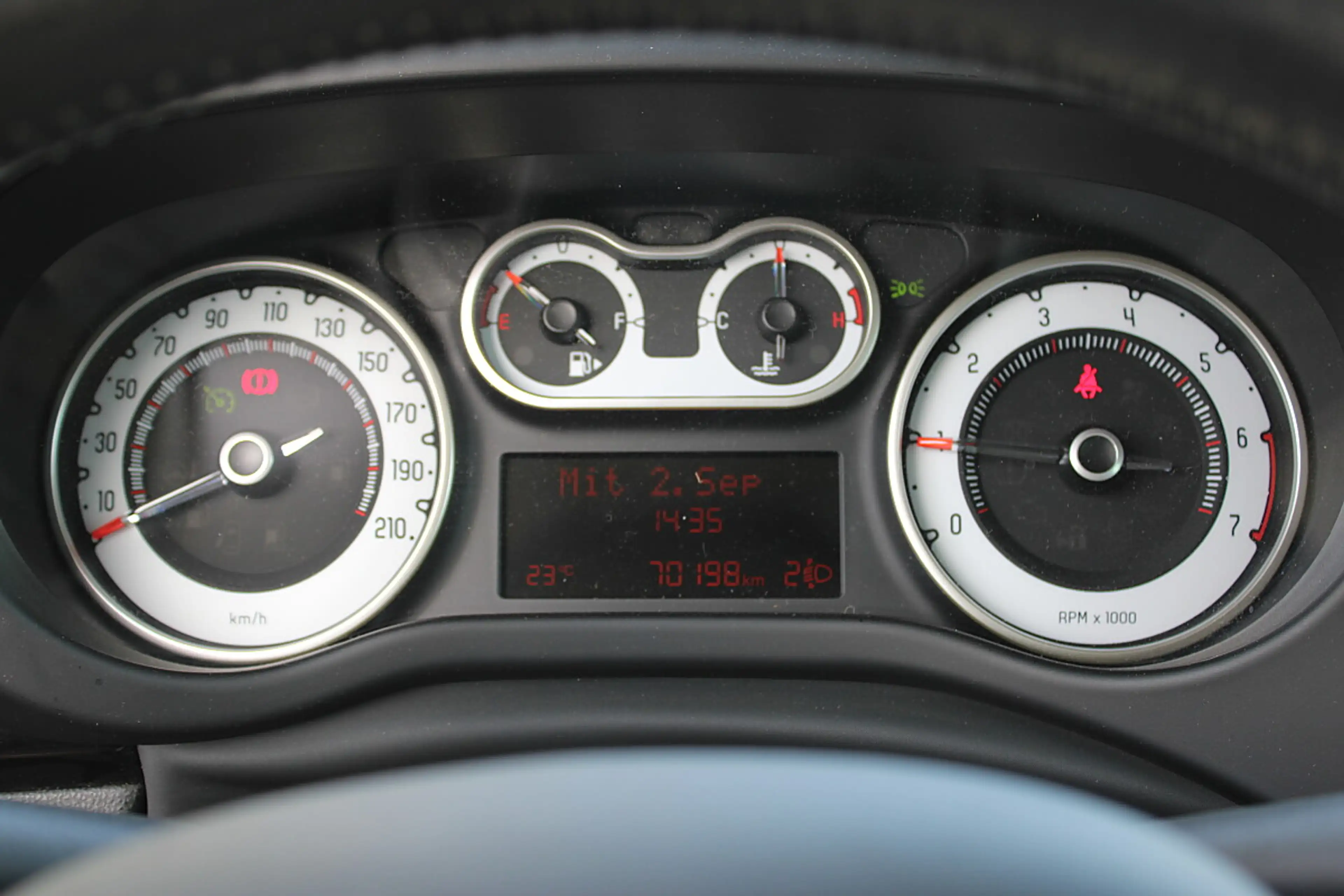 Fiat 500L Trekking 1,4 95 — photo 14