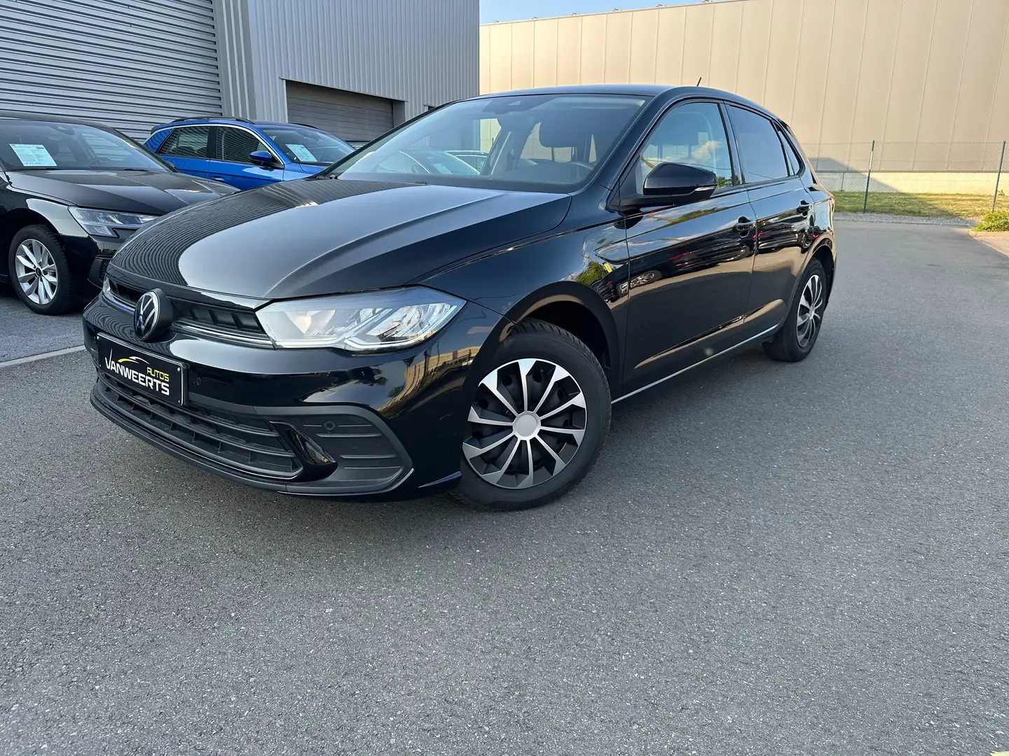 Volkswagen Polo 1.0 TSI Life DSG AUTOMAAT, KEYLESS/CARPLAY/CAMERA Zwart - 1