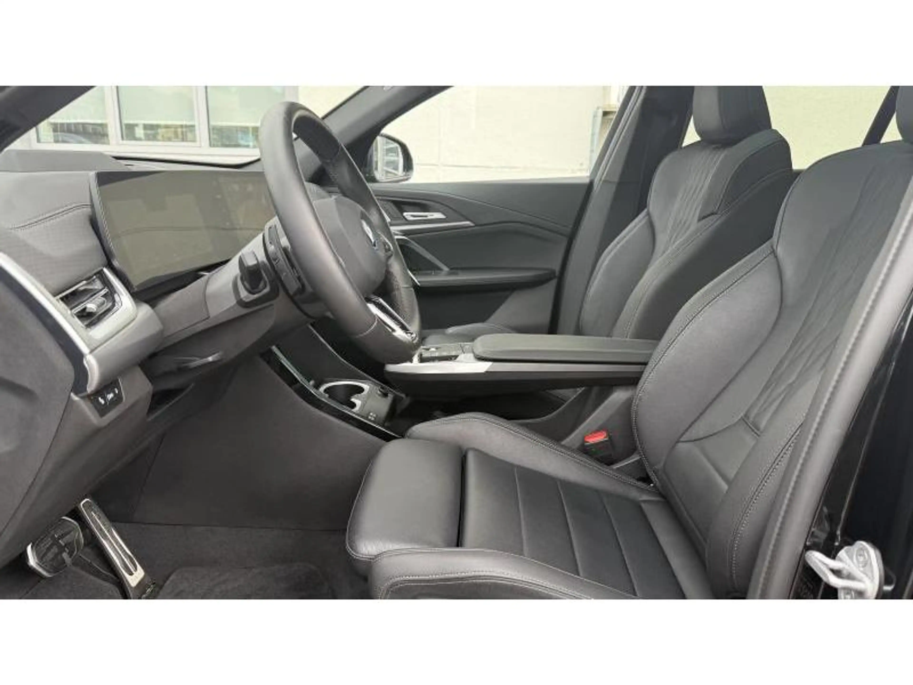 BMW iX2 eDrive 20 Pack M Sport Toit Panoramique *TVA* — photo 8