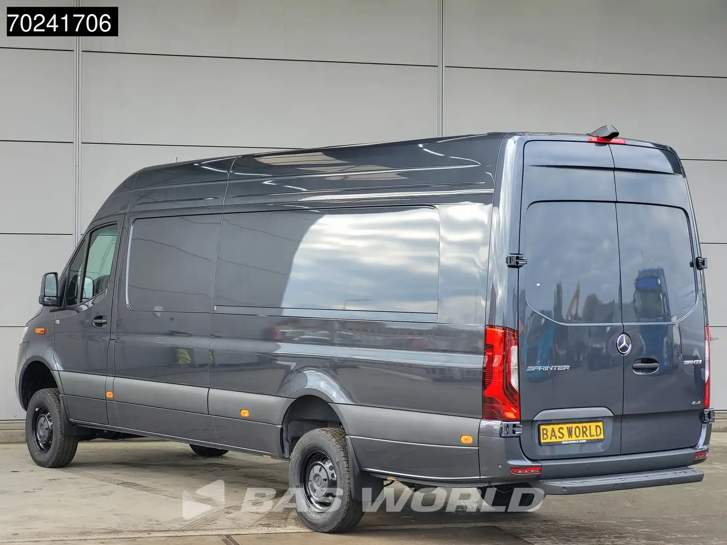 Mercedes-Benz Sprinter 319 CDI Automaat 4x4 L4H2 XXL LED Navi 360Camera 4 Šedá - 2