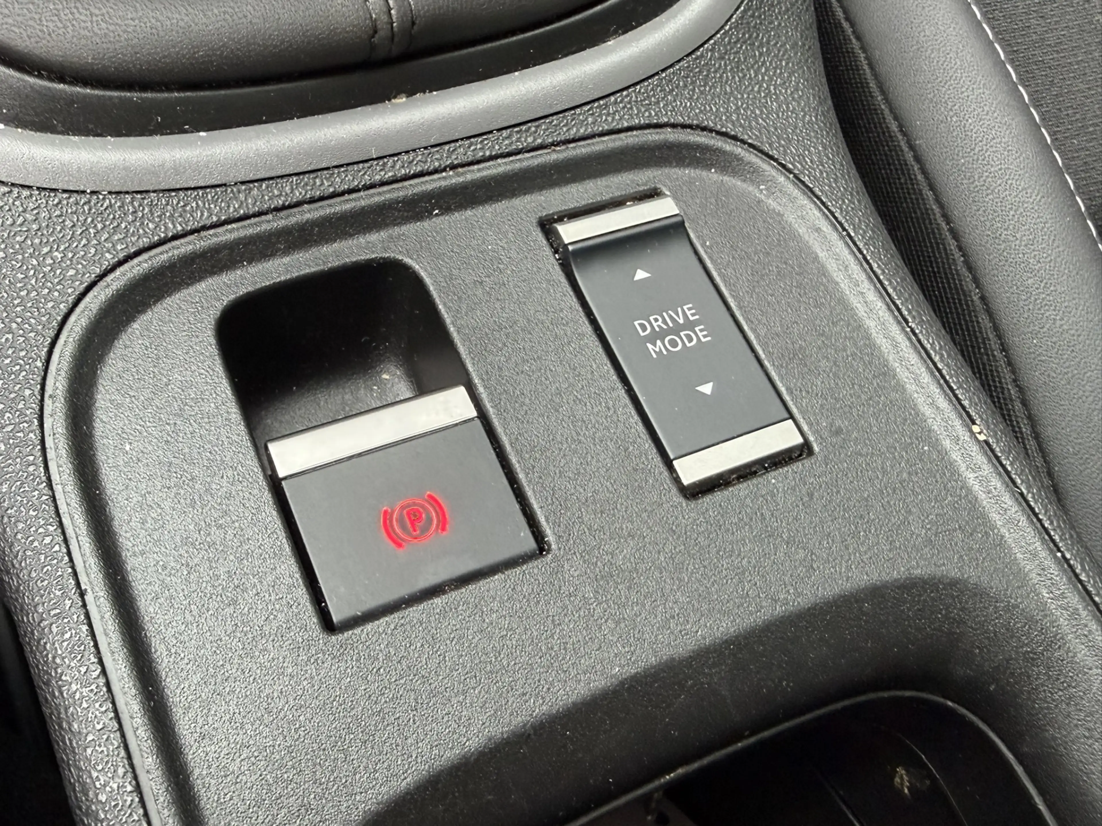 Jeep Avenger 1.2 Altitude | Winterpakket | Camera | Apple/Andro — photo 21