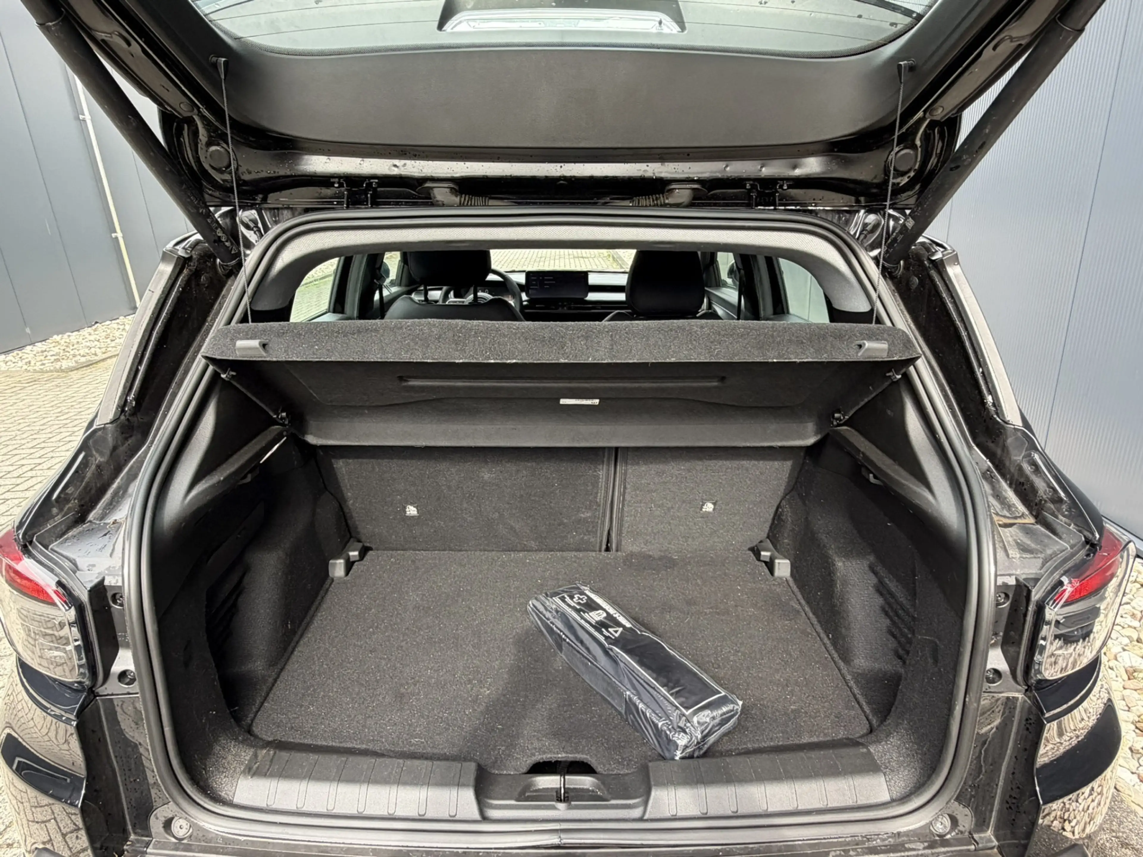Jeep Avenger 1.2 Altitude | Winterpakket | Camera | Apple/Andro — photo 16