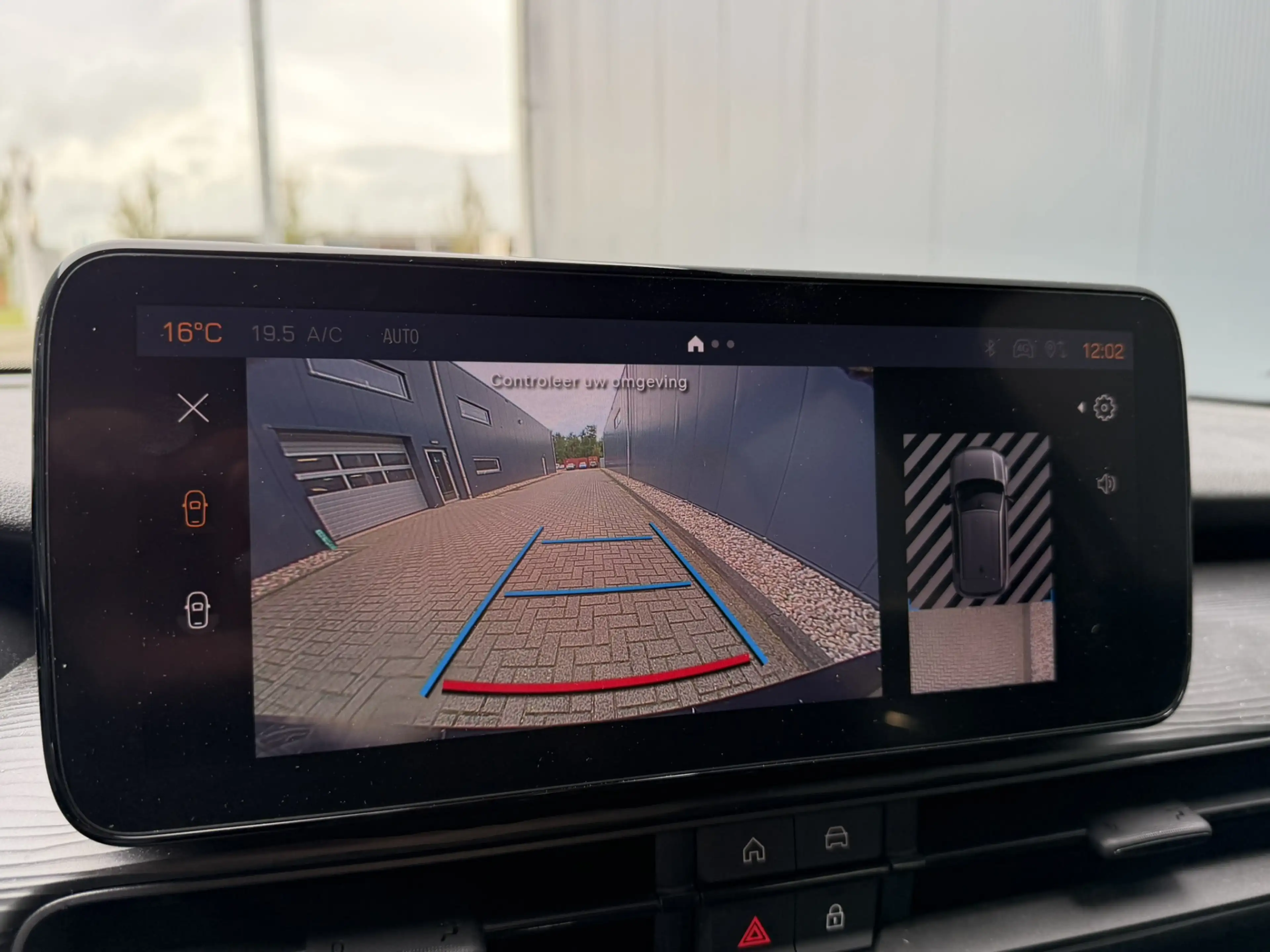 Jeep Avenger 1.2 Altitude | Winterpakket | Camera | Apple/Andro — photo 6