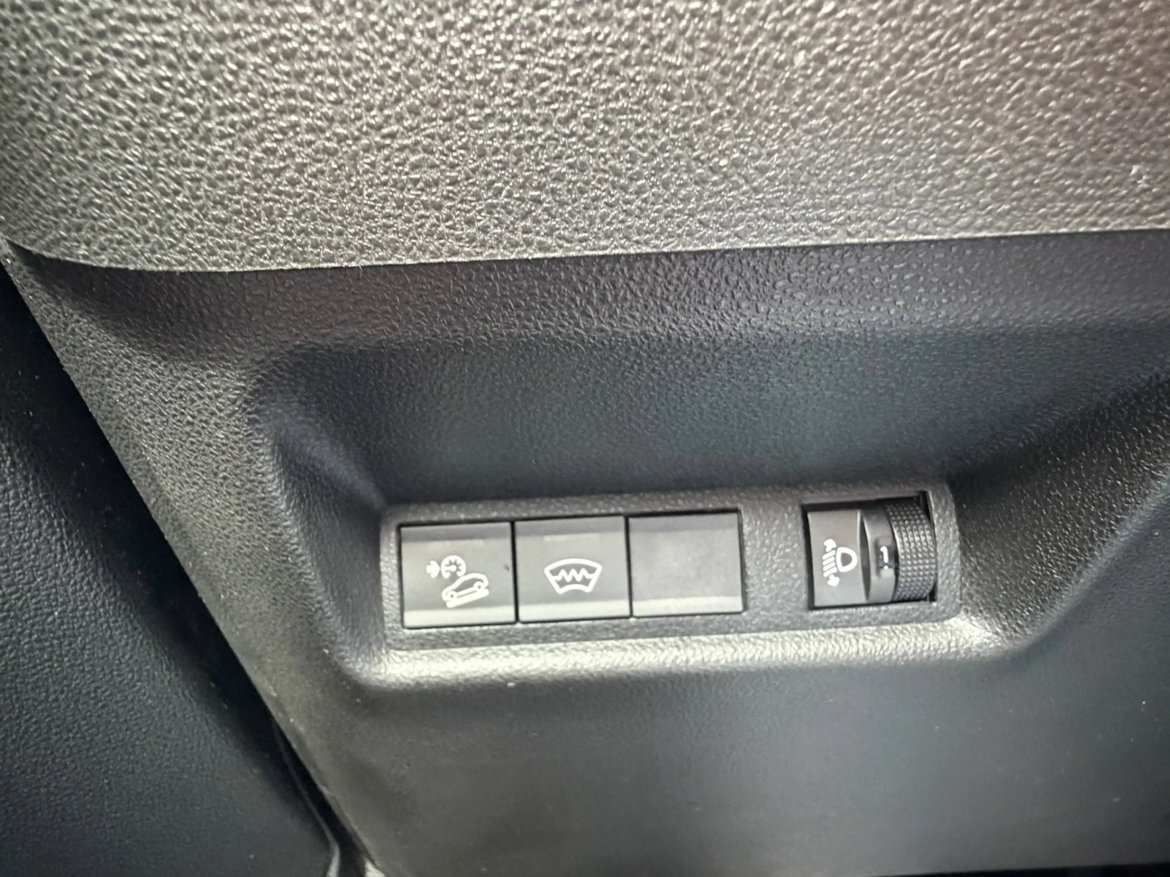 Jeep Avenger 1.2 Altitude | Winterpakket | Camera | Apple/Andro — photo 9