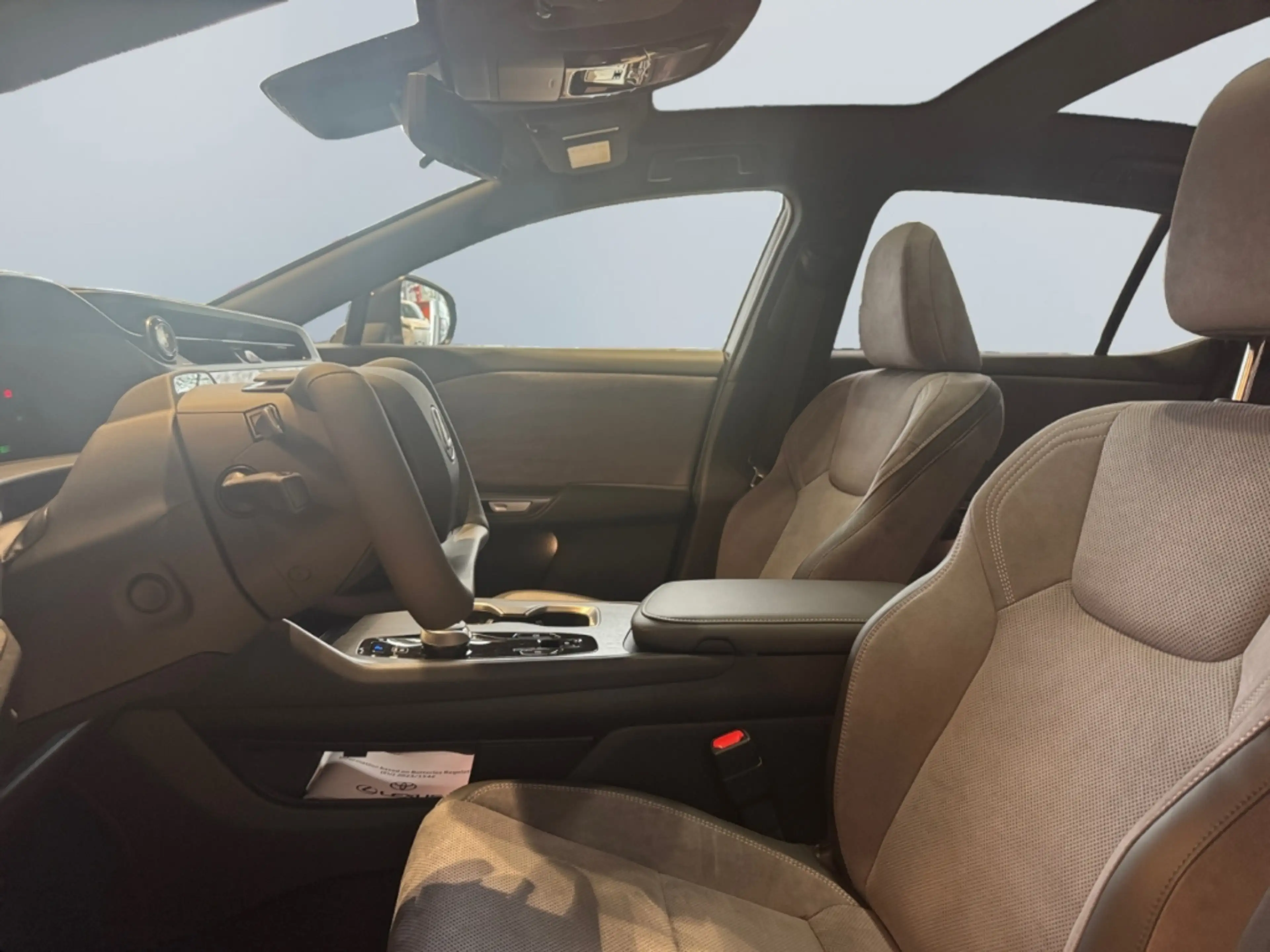Lexus RZ 500e Luxury *Steer by Wire*Pano dimmbar*4xSHZ* All — photo 8