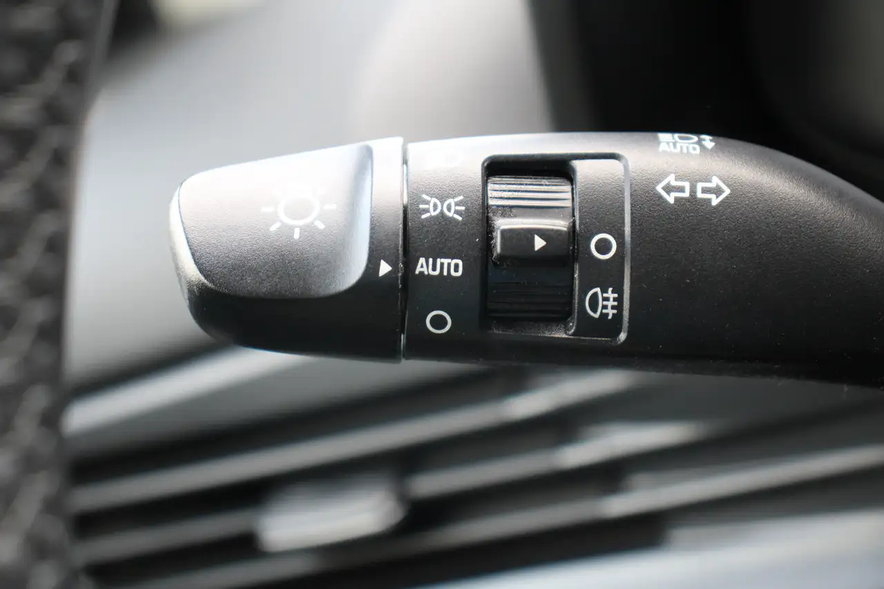 Hyundai i20 1.2 LIMITED EDITION *CAM*WIRELESS APPLE/ANDROID*, миниатюра 18