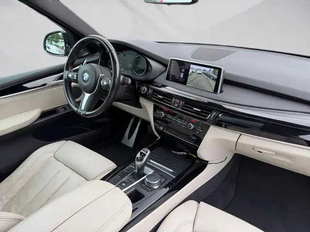 BMW X5 view 15