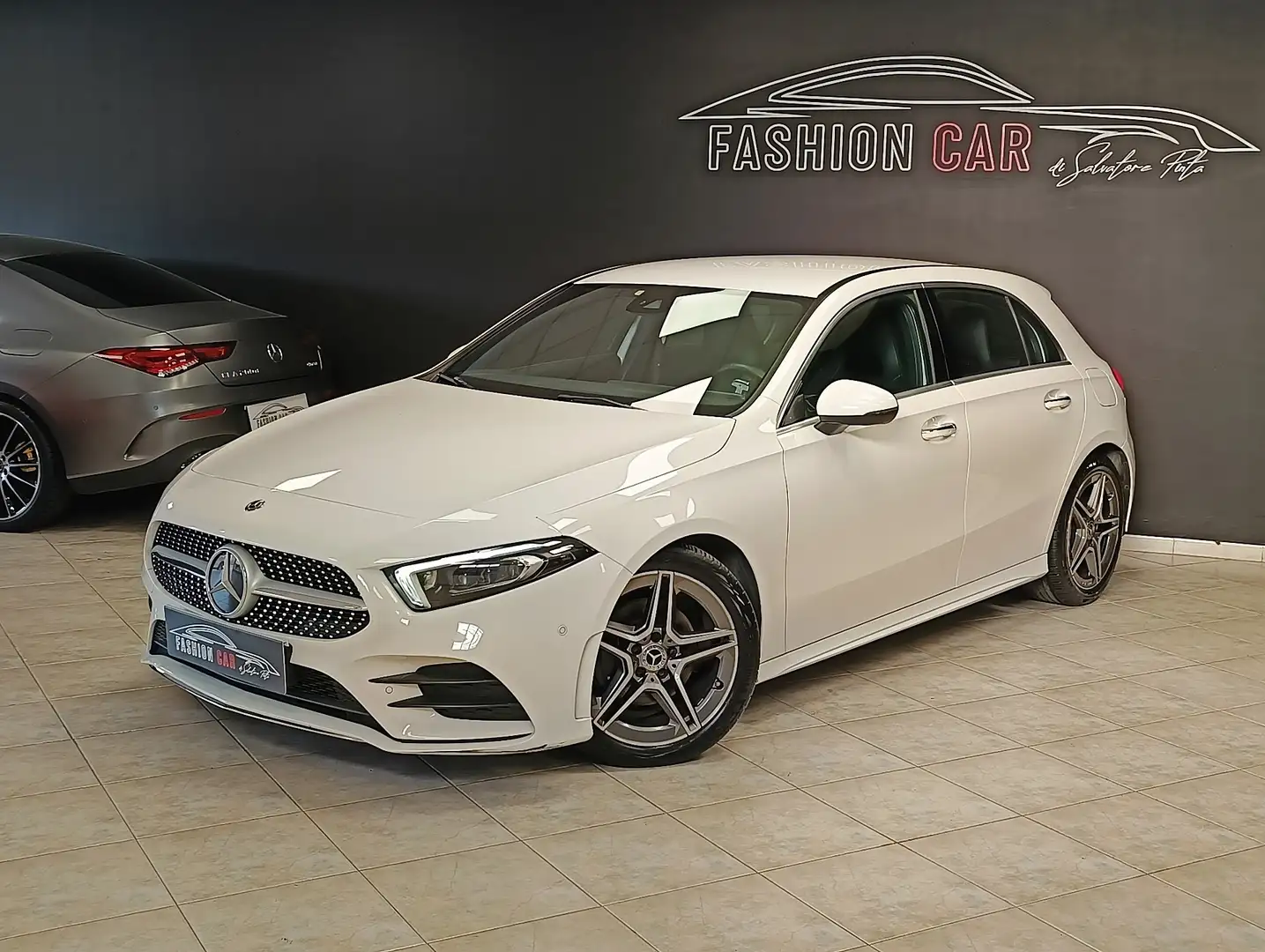 Mercedes-Benz A 180 A 180 d Premium auto Bianco - 1