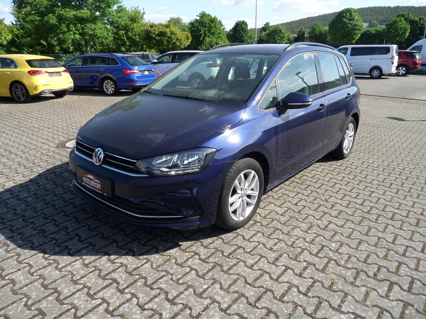 Volkswagen Golf Sportsvan Comfortline 1.HD+Navi+Klimatronic+PDC+Service-NEU Bleu - 2