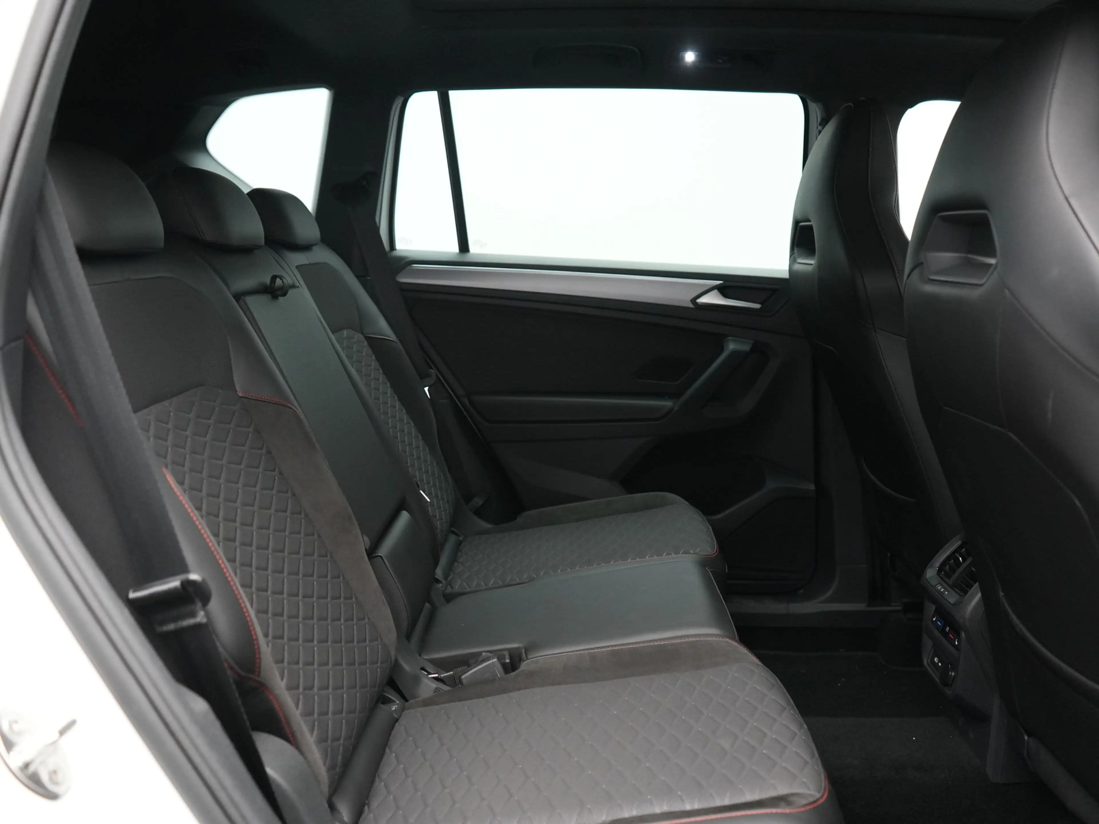 SEAT Tarraco 1.4 TSI e-Hybrid PHEV FR Business Intense 245pk De — photo 6