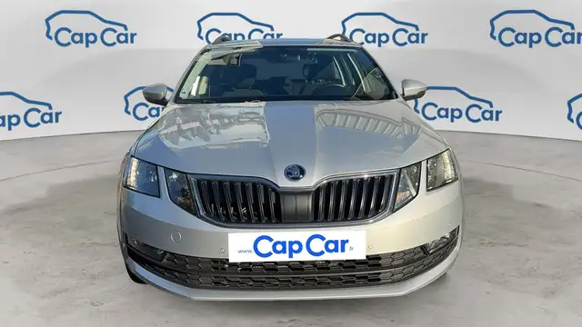 Skoda Octavia view 5