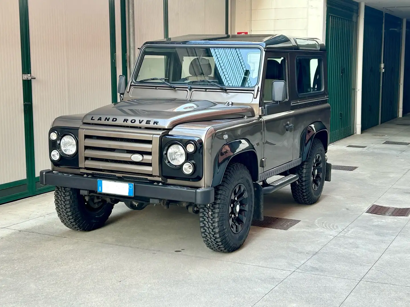 Land Rover Defender Land Rover Defender 2.2 SW 90 - 1