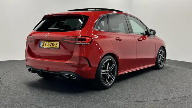 Mercedes-Benz B Class view 5