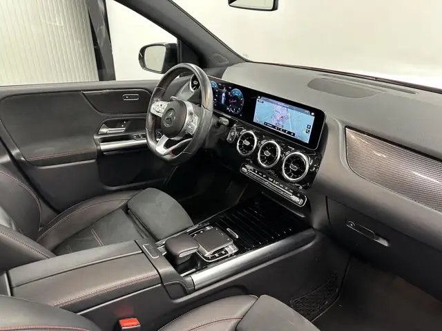 Mercedes-Benz B Class view 13
