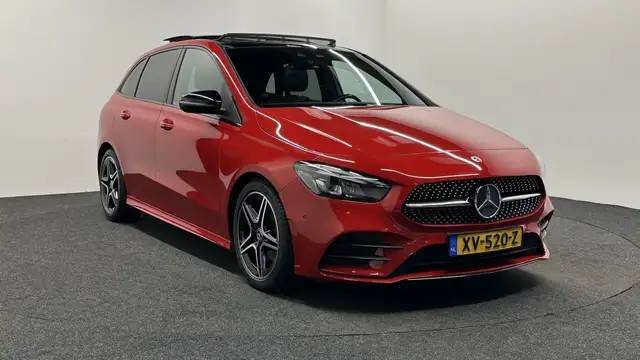 Mercedes-Benz B Class view 3