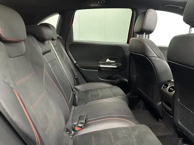 Mercedes-Benz B Class view 15