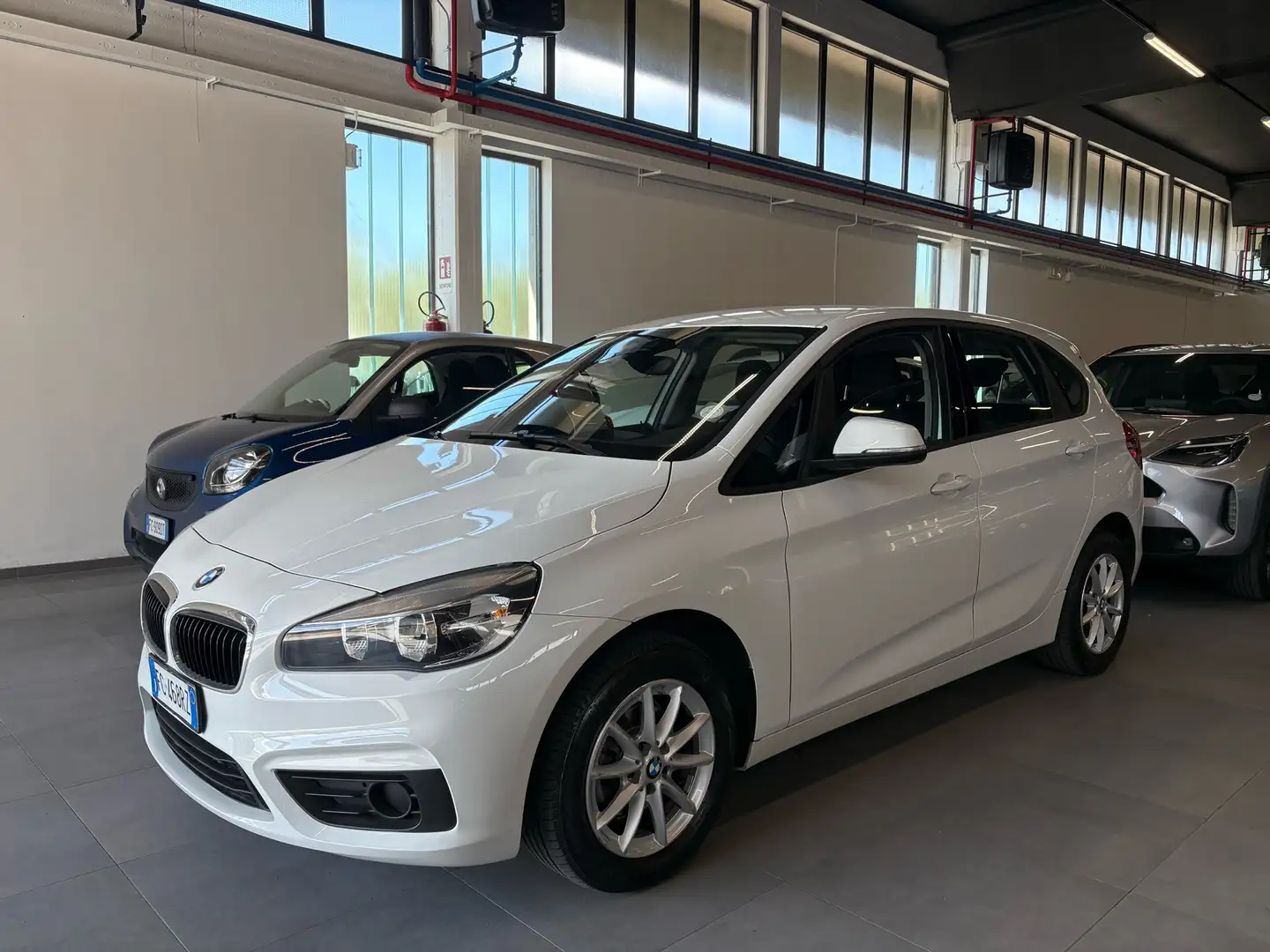 BMW 216 216i Active Tourer Advantage Blanco - 2