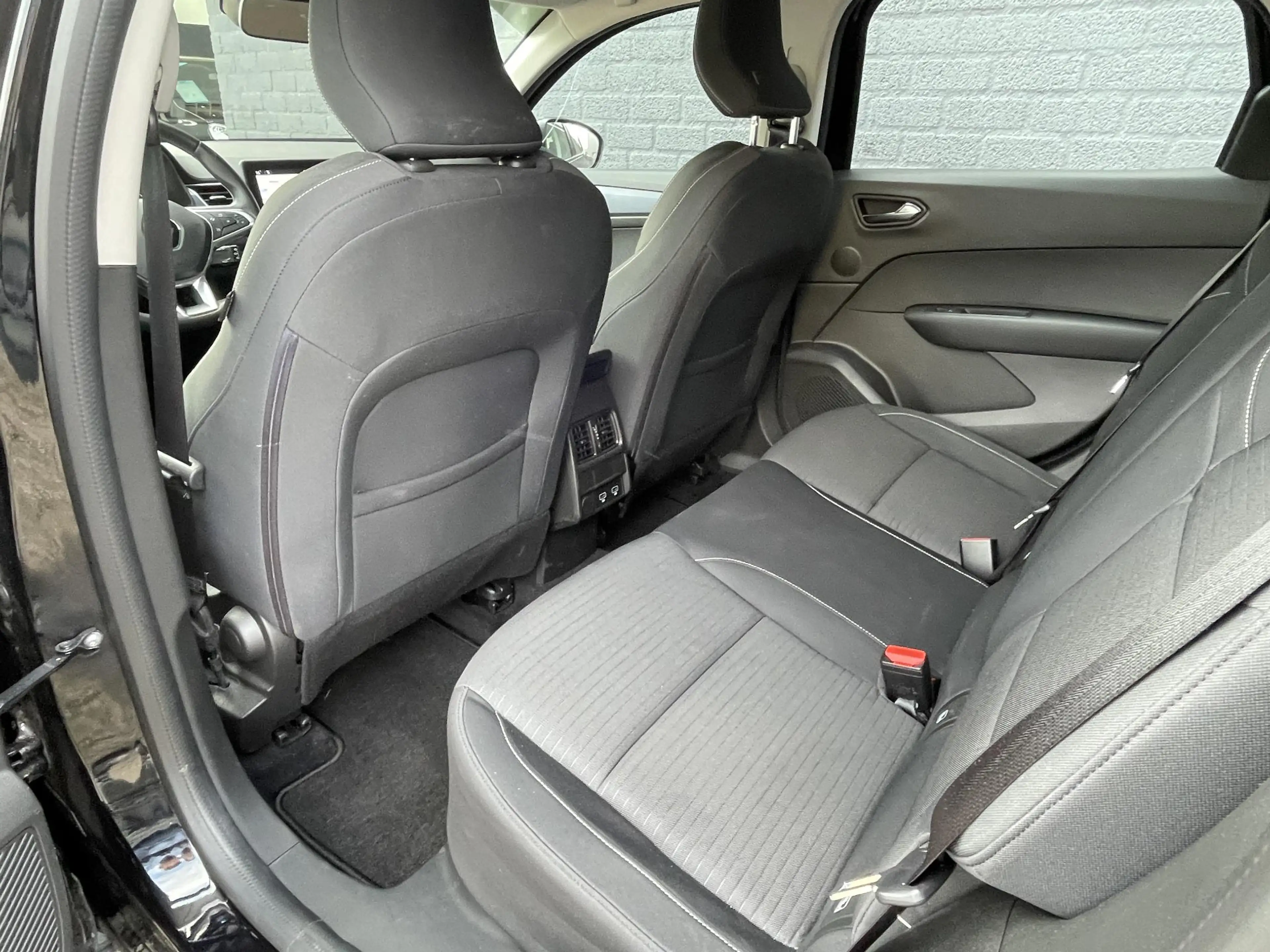 Renault Arkana 1.6 E-Tech Hybrid 145 Intens | Camera | Sensoren V — photo 11