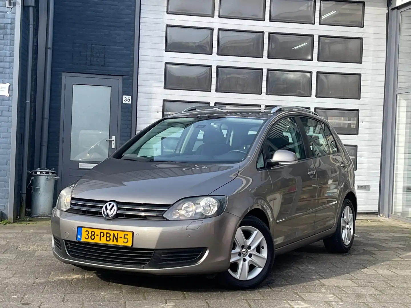 Volkswagen Golf Plus 1.2 TSI Comfortline BlueMotion | Clima | Cruise | Bruin - 1
