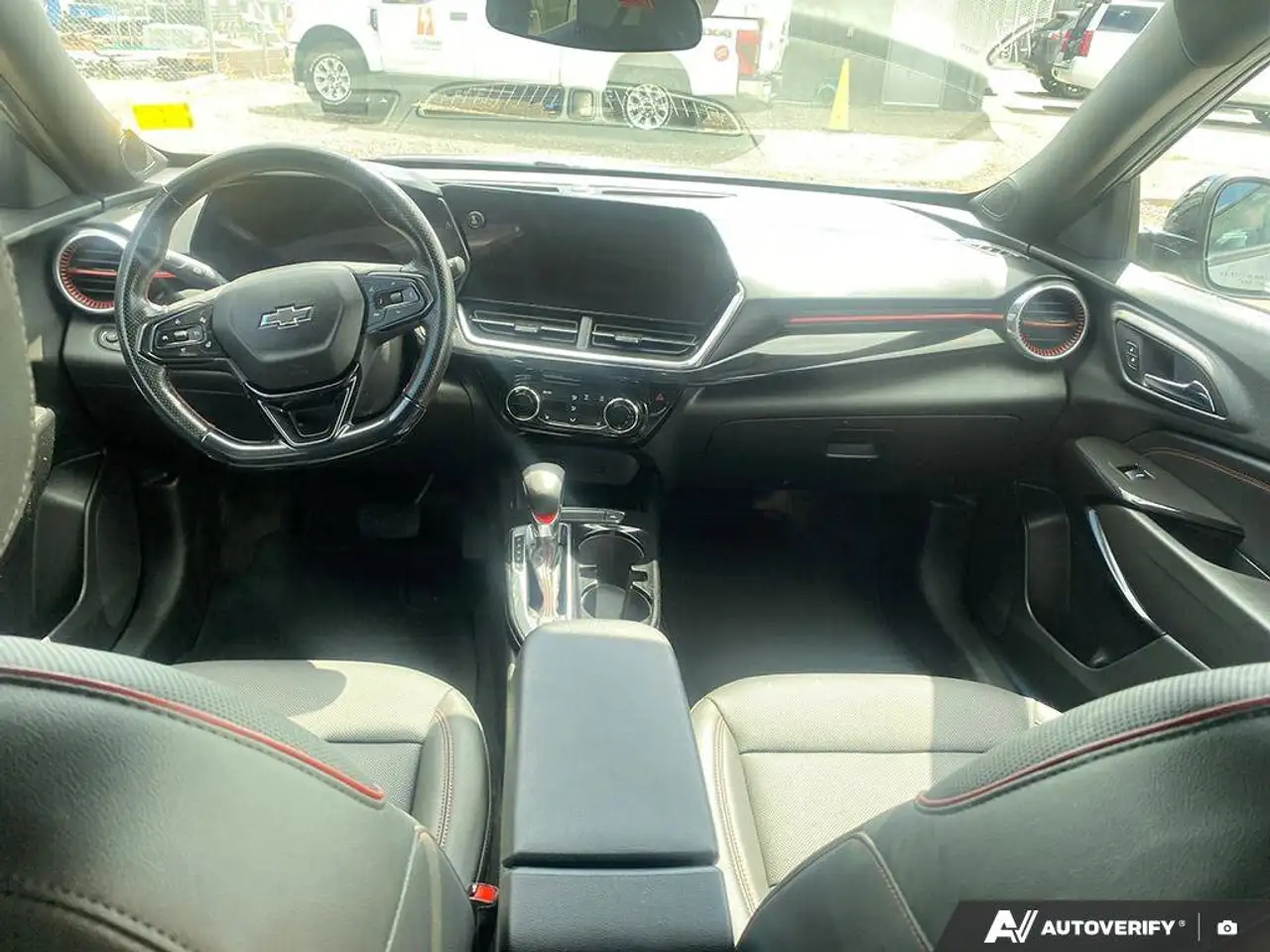 Chevrolet Trax снимка Chevrolet Trax