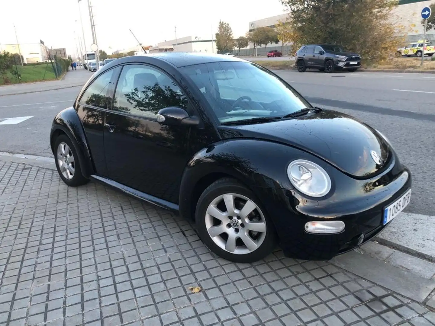 Volkswagen Beetle 1.9TDI 100 Fekete - 1