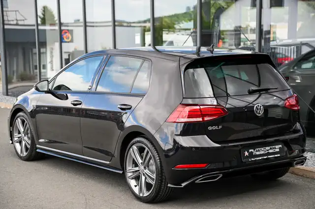 Volkswagen Golf view 5