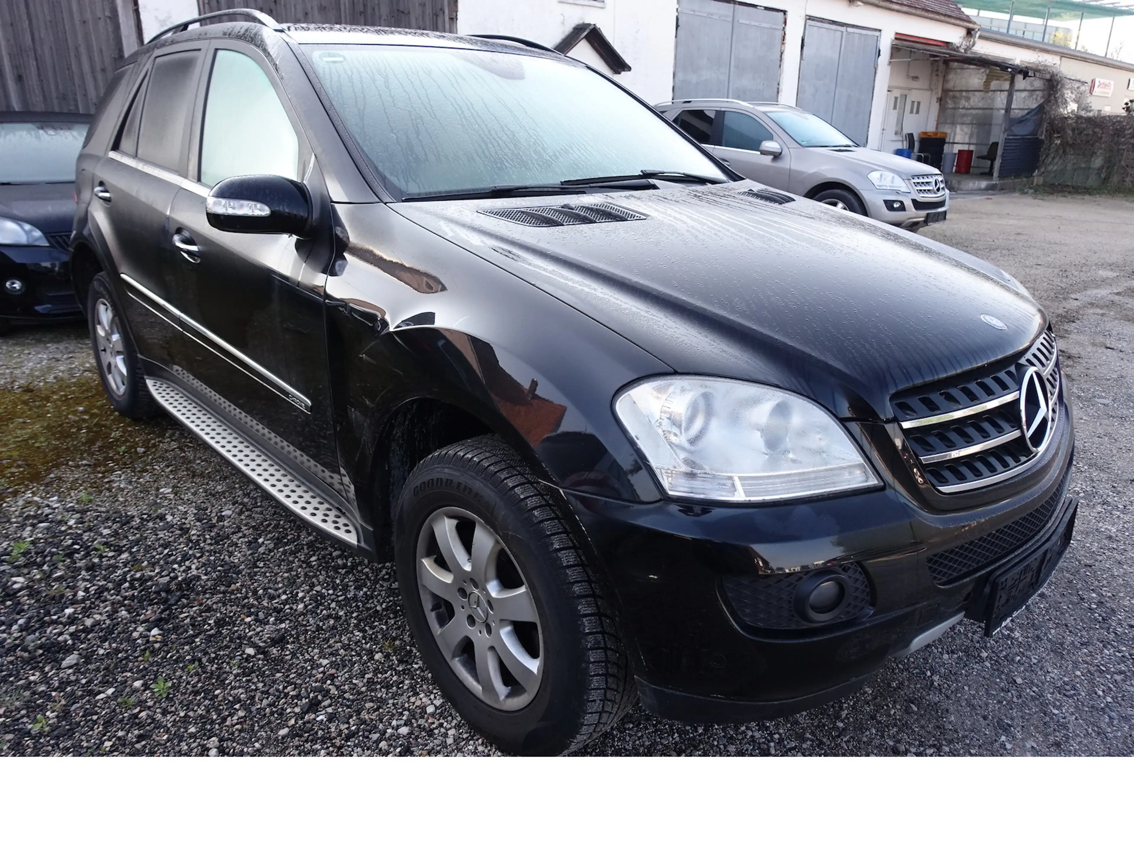 Mercedes-Benz ML 320 CDI PDC AHK Leder Ganzjahresreifen — photo 3