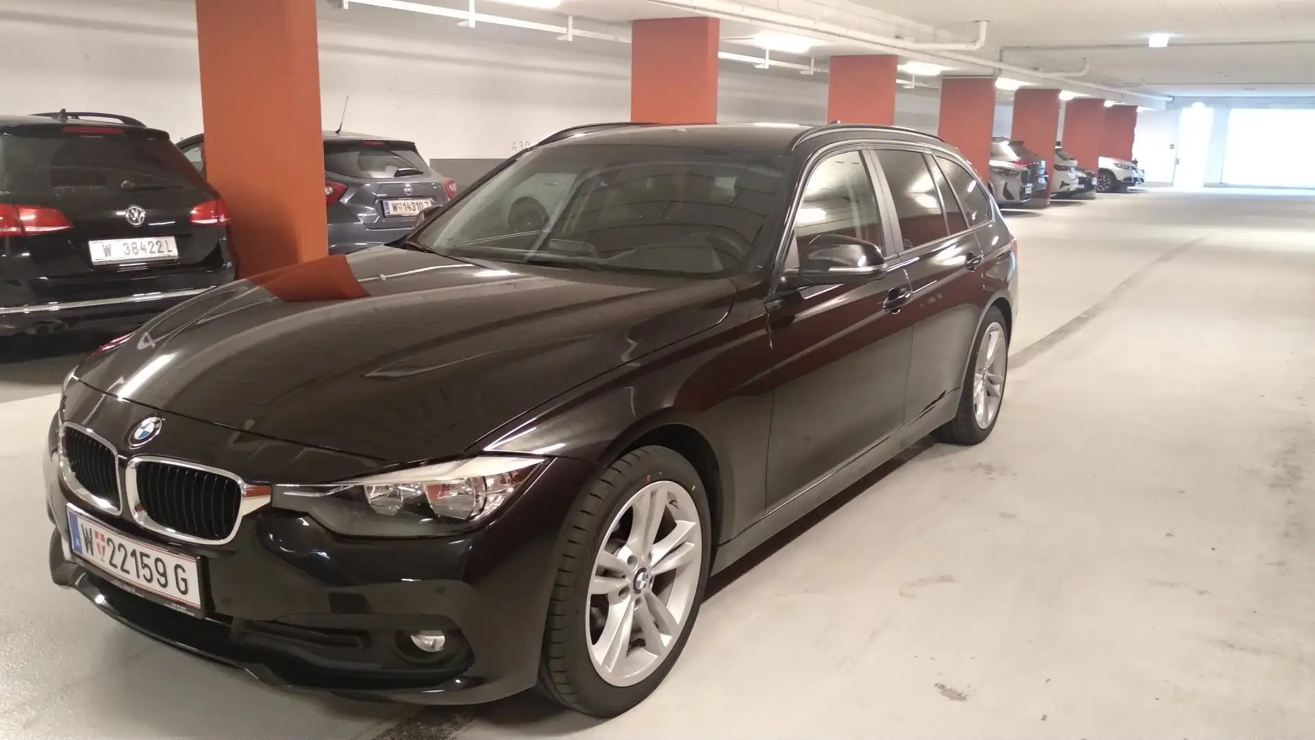 BMW 318 318d Touring Advantage - 1