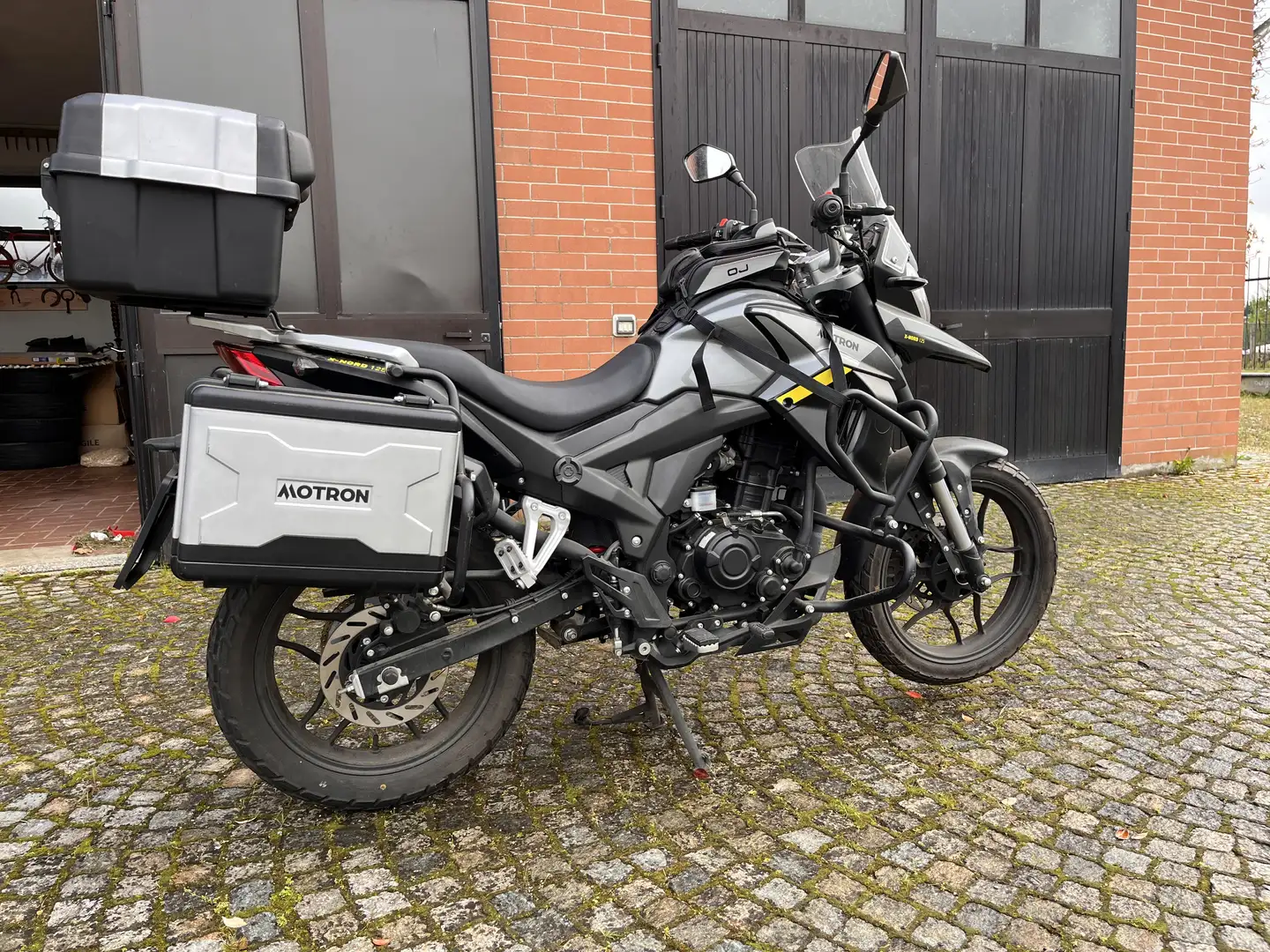 Motron X-Nord 125 tourer - 1