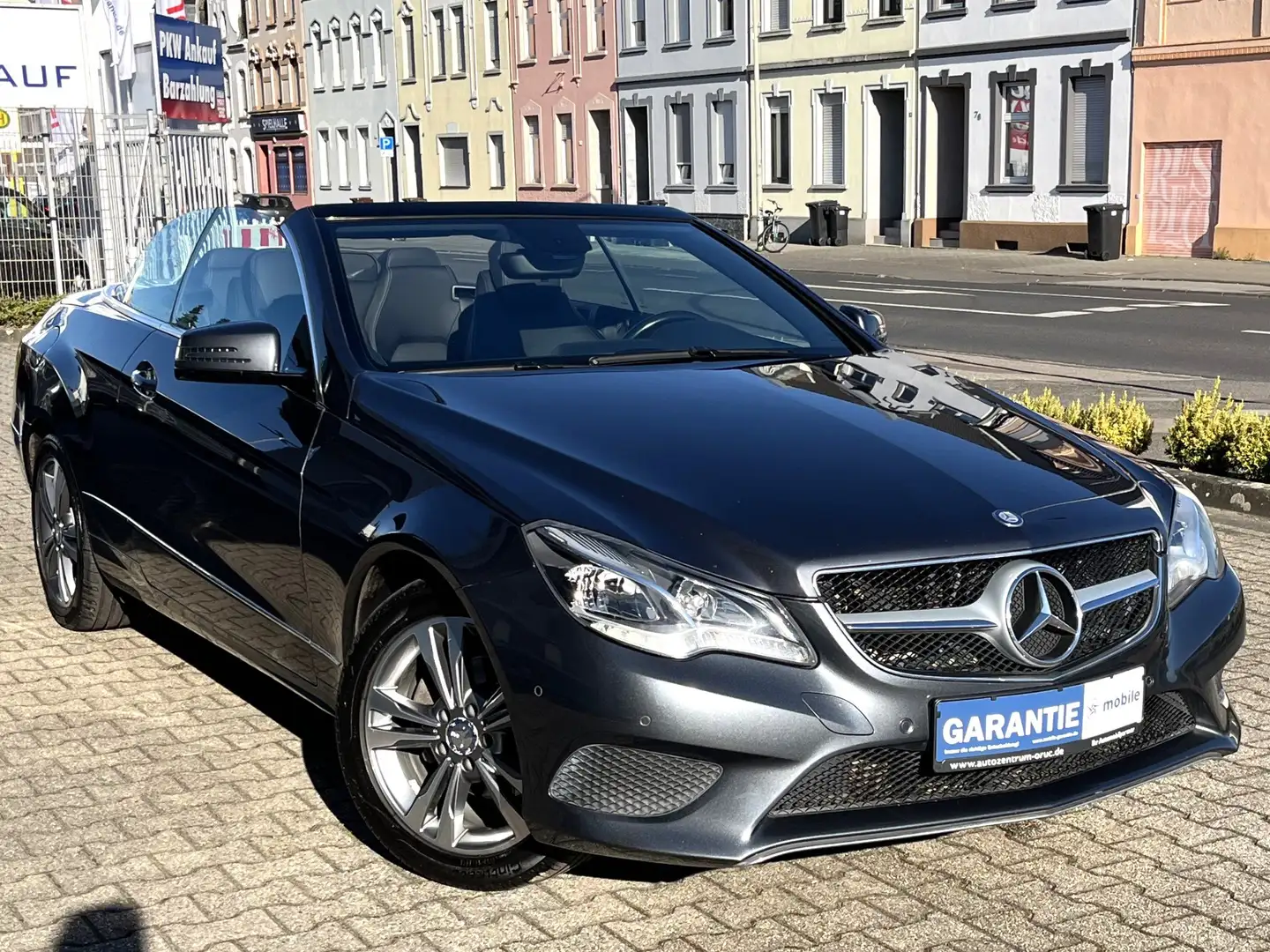 Mercedes-Benz E 220 d Cabriolet *Navi*Airscarf*PDC*Leder* Сірий - 2