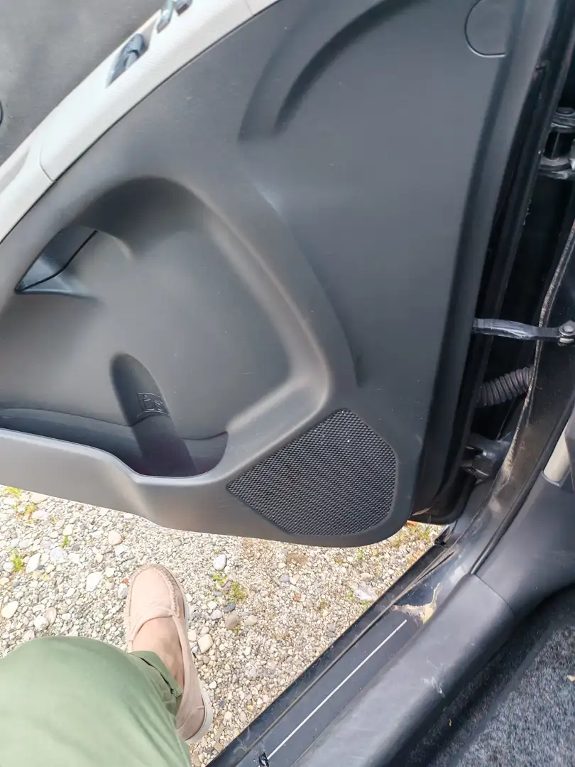 Toyota Yaris Now - 1