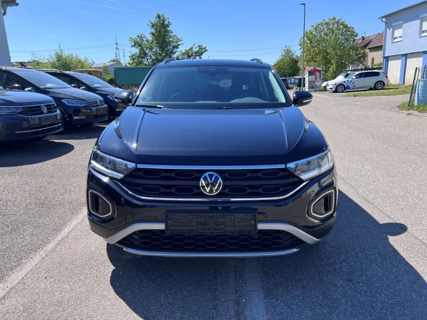 Volkswagen T-Roc 1.0TSI Life DC LED NAVI SHZ PDC DAB Schwarz - 2